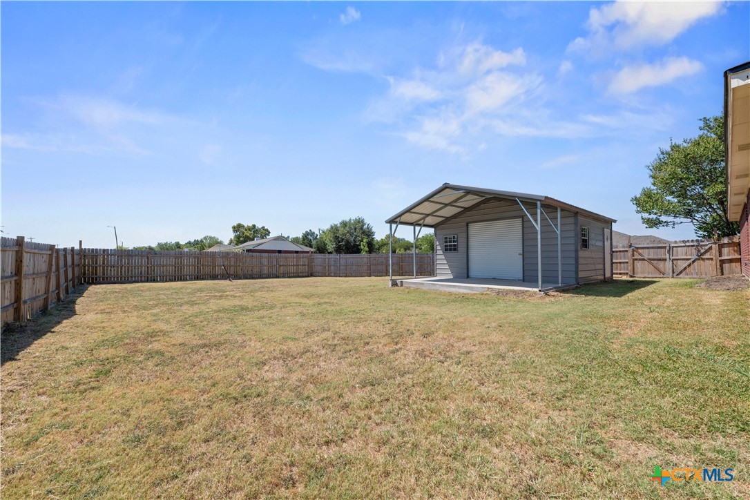 main property photo 19