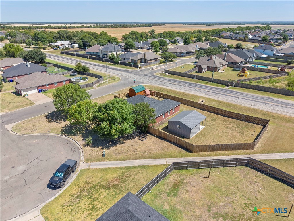 main property photo 37