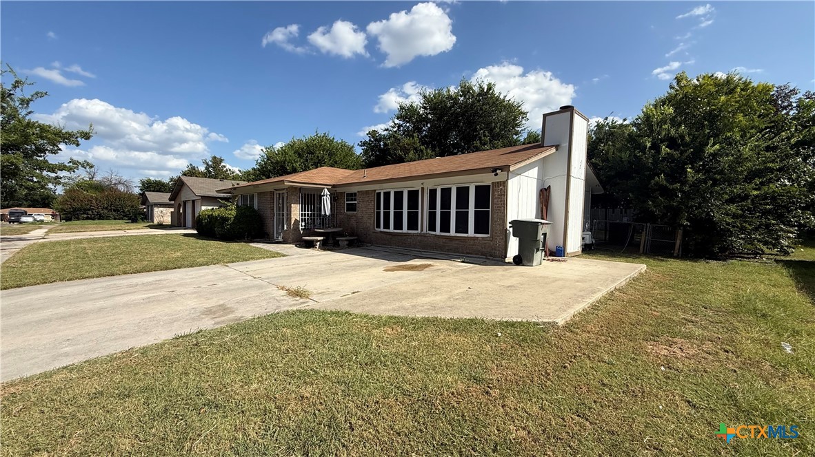 main property photo 9