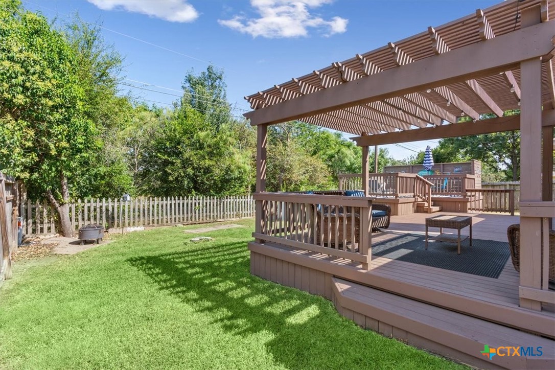 main property photo 27