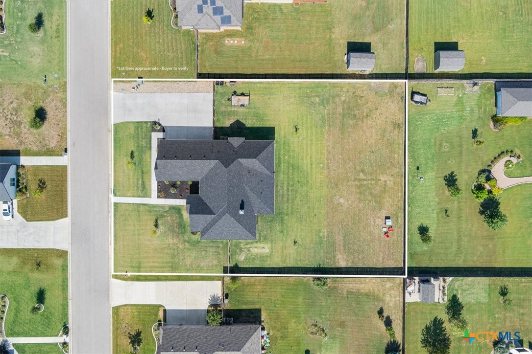 main property photo 40