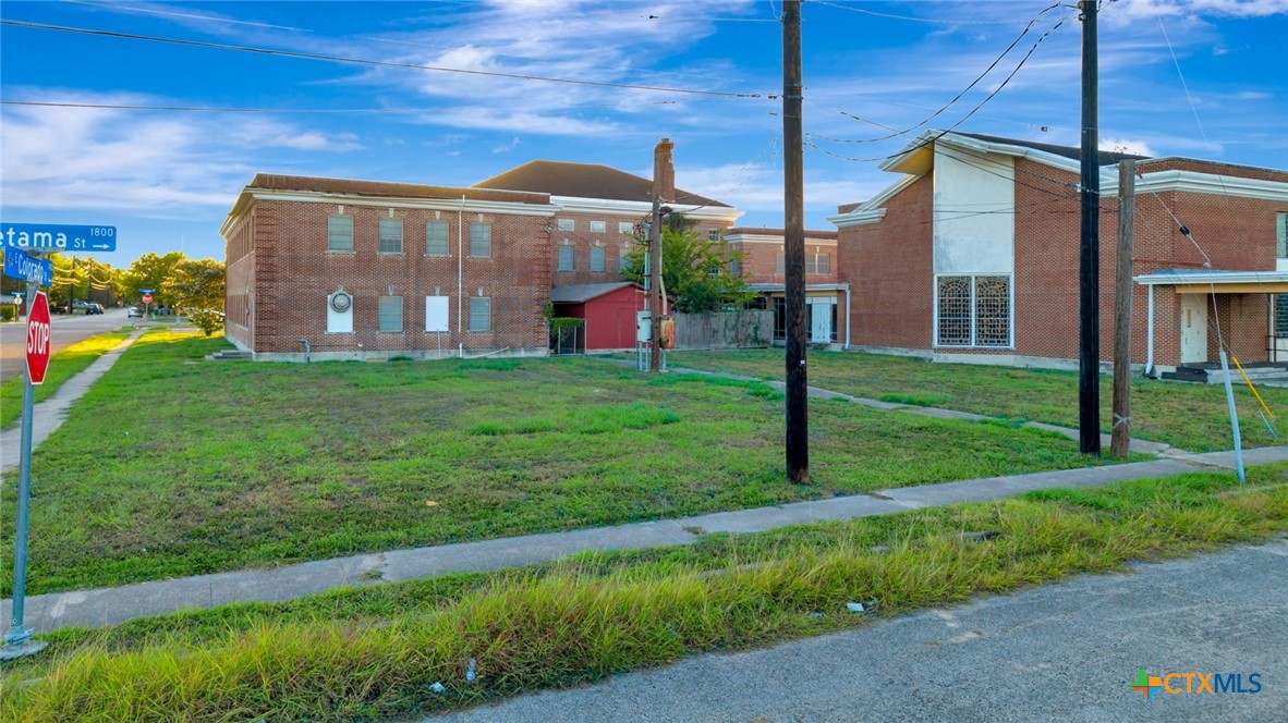 main property photo 9