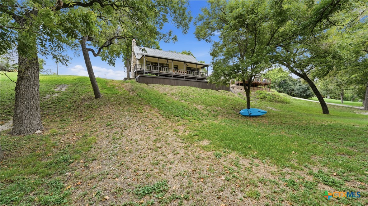 main property photo 6