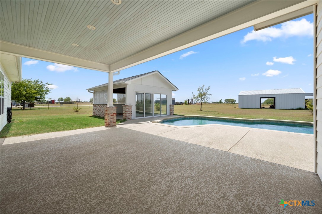 main property photo 21