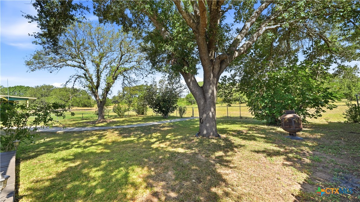 main property photo 11