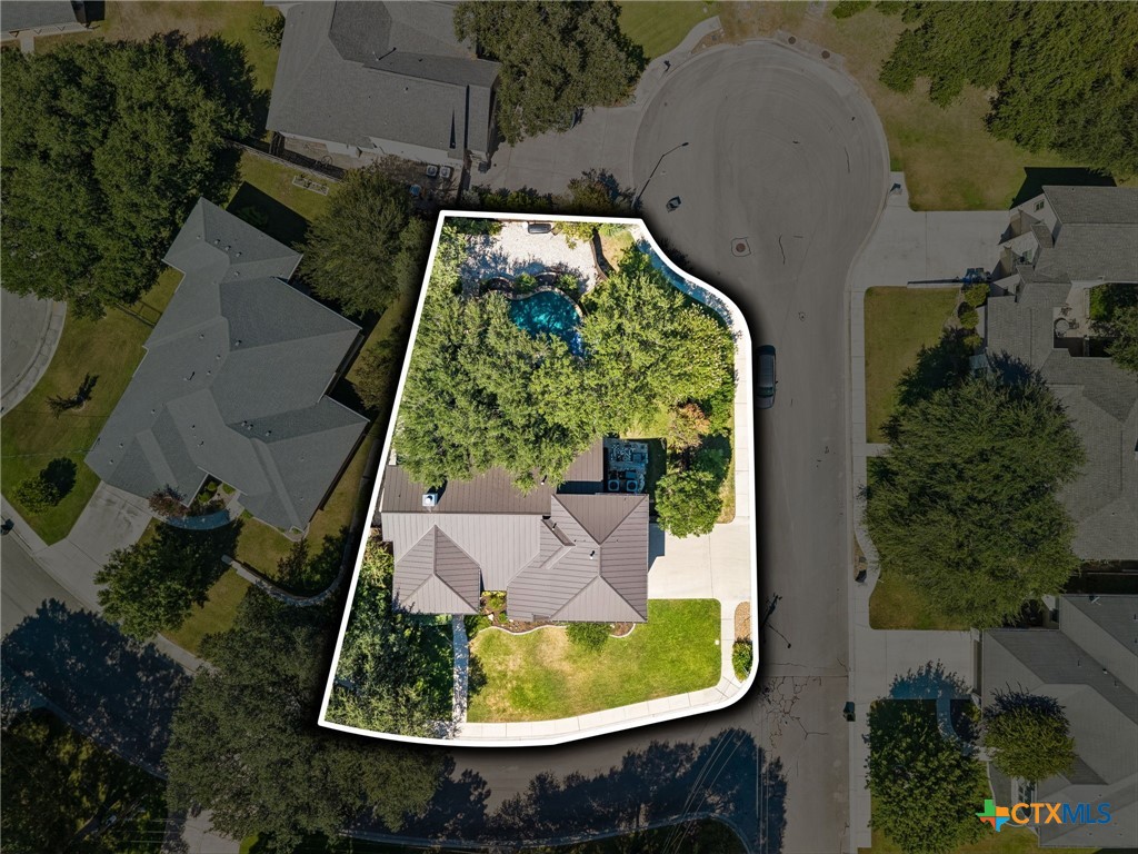 main property photo 41