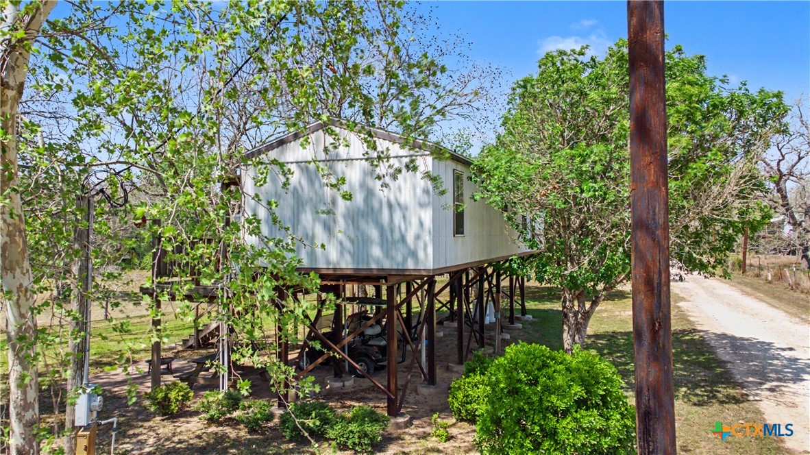 main property photo 10