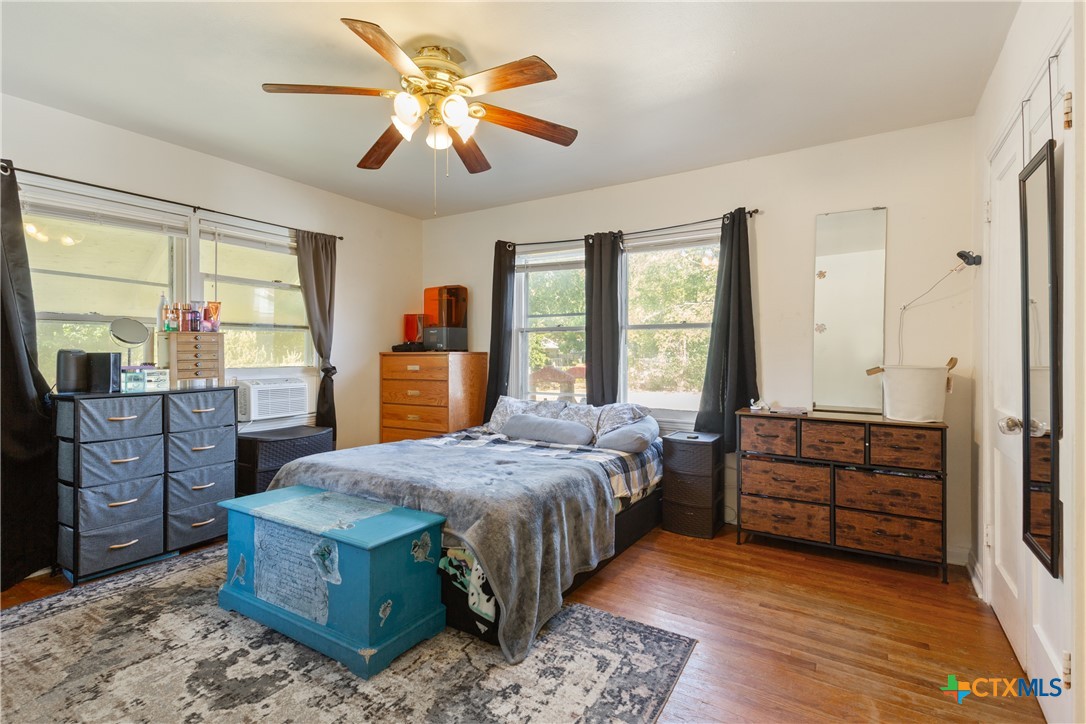main property photo 11