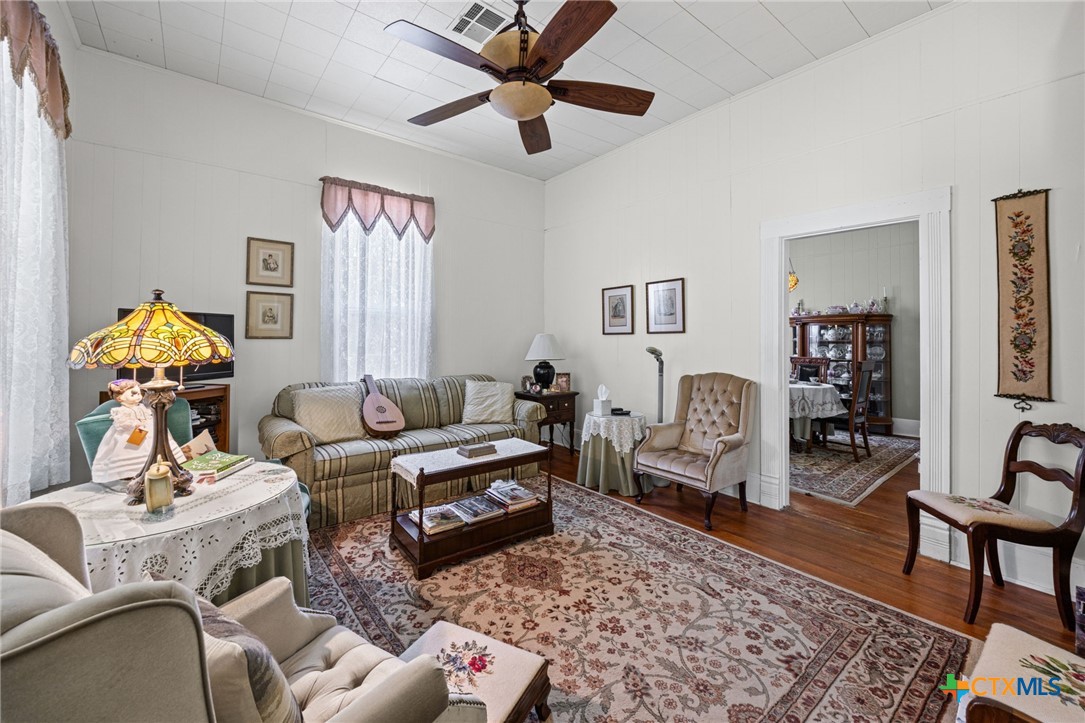 main property photo 13