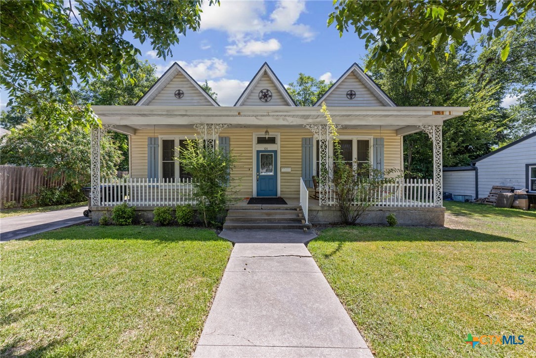 main property photo 31
