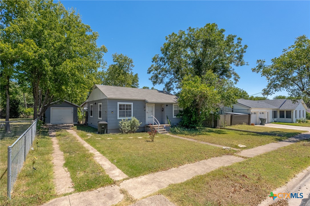 main property photo 1