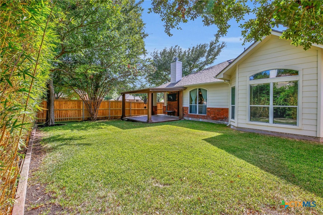main property photo 18