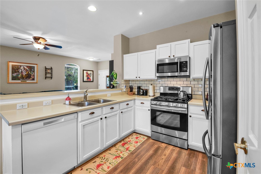 main property photo 5