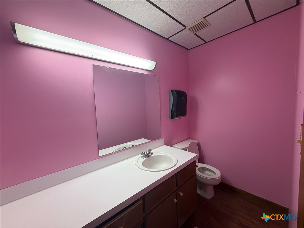 main property photo 10