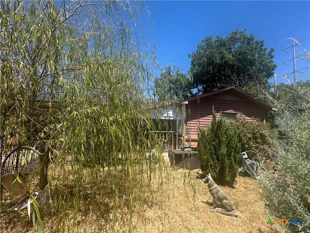 main property photo 20