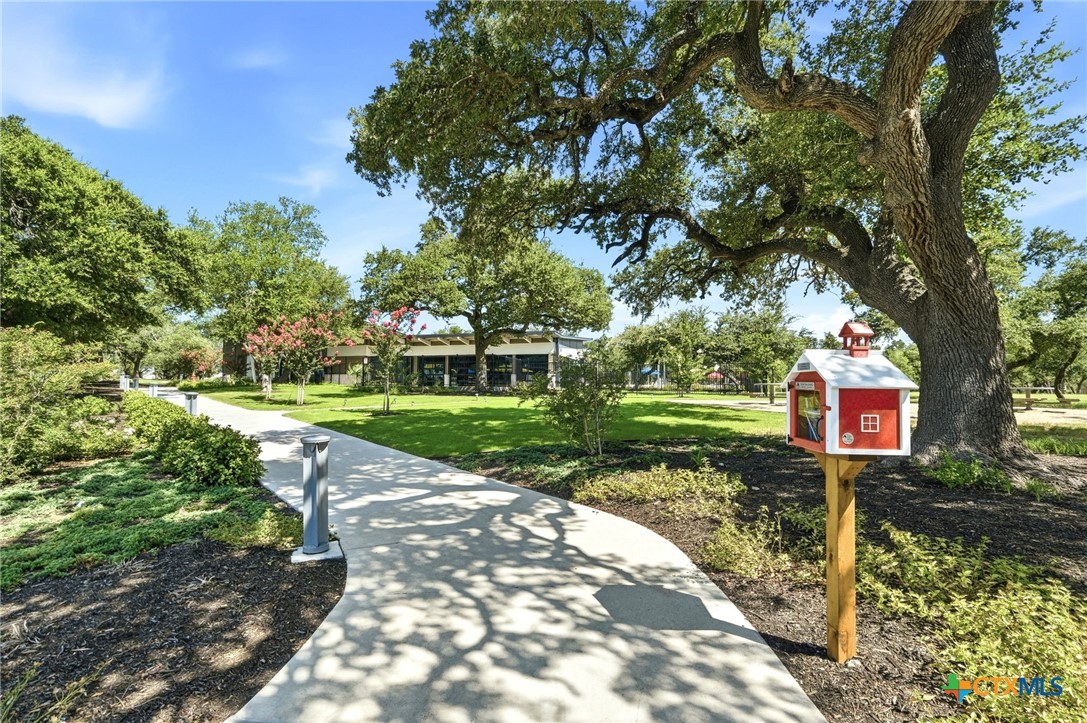 main property photo 17