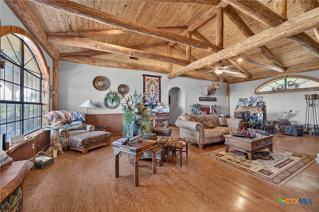 main property photo 25