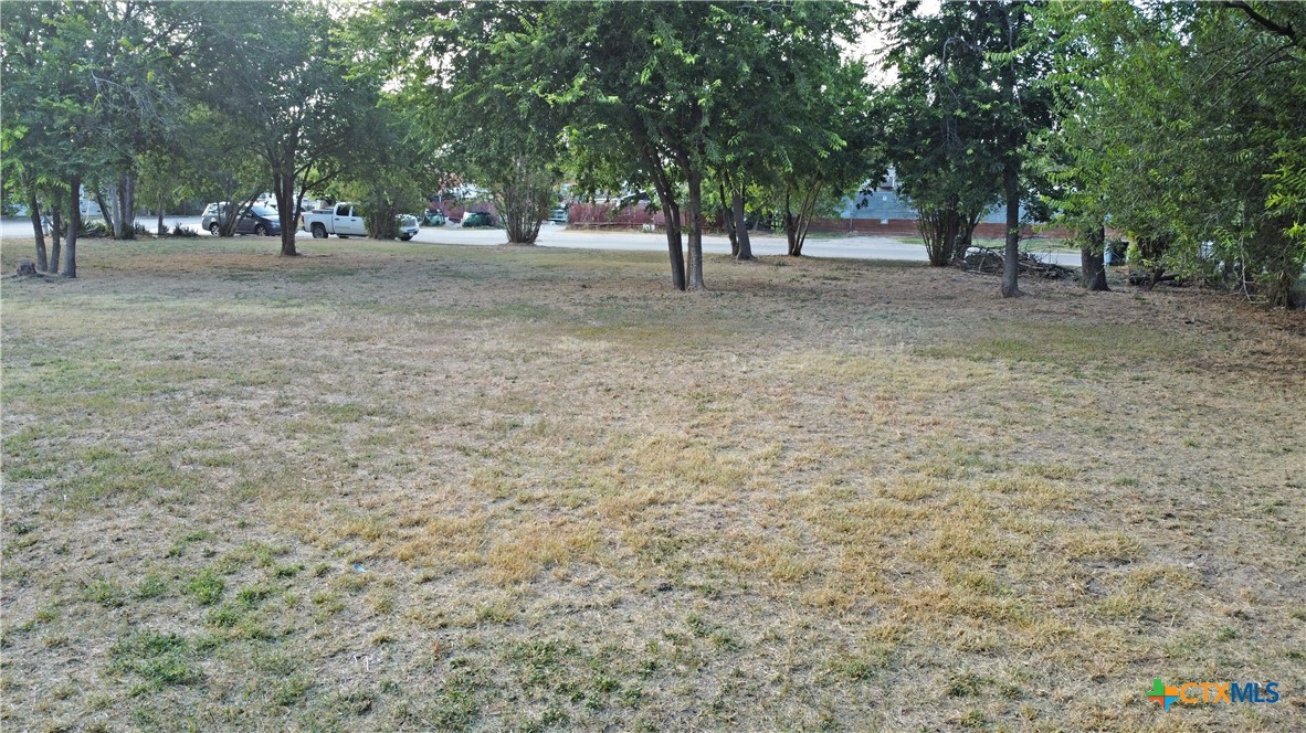 main property photo 11