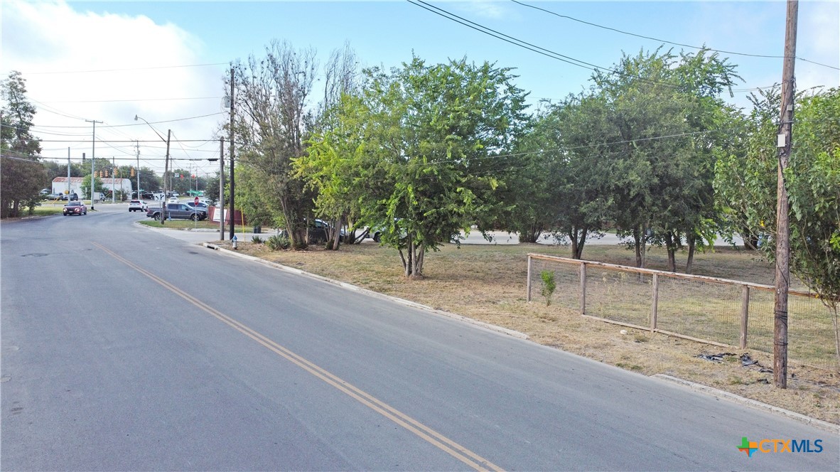 main property photo 9