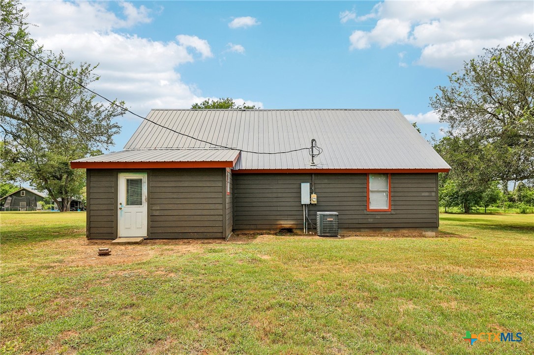 main property photo 41