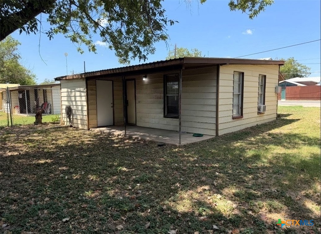 main property photo 5