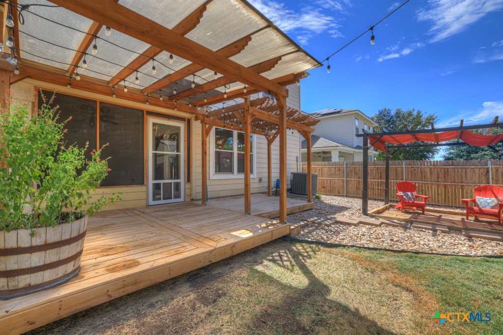 main property photo 28
