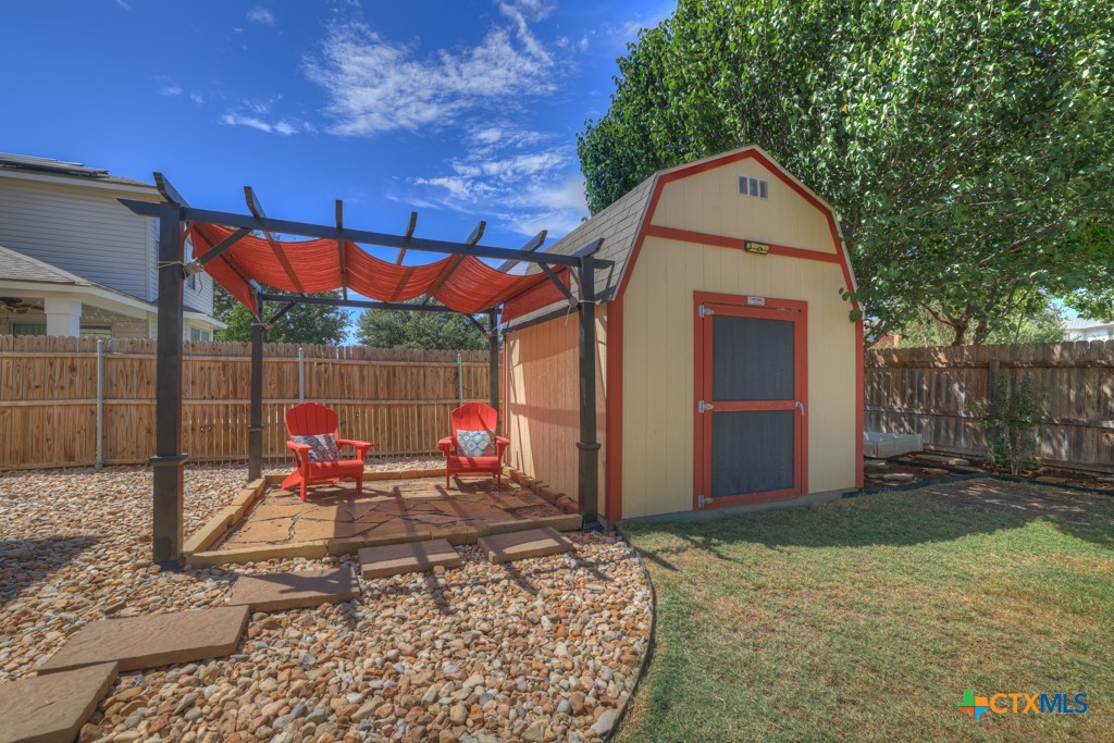 main property photo 29