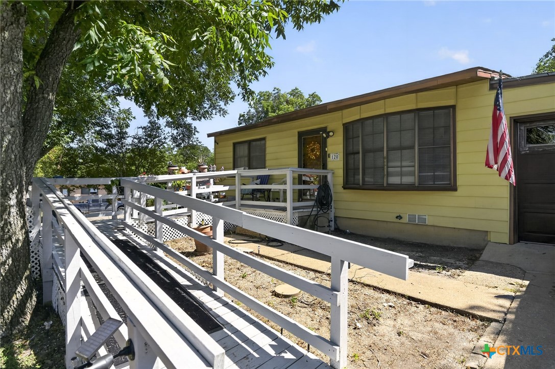 main property photo 7