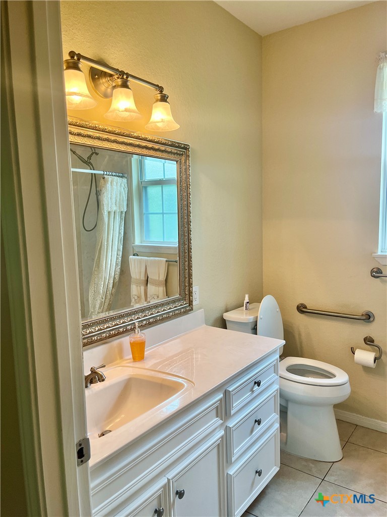main property photo 46