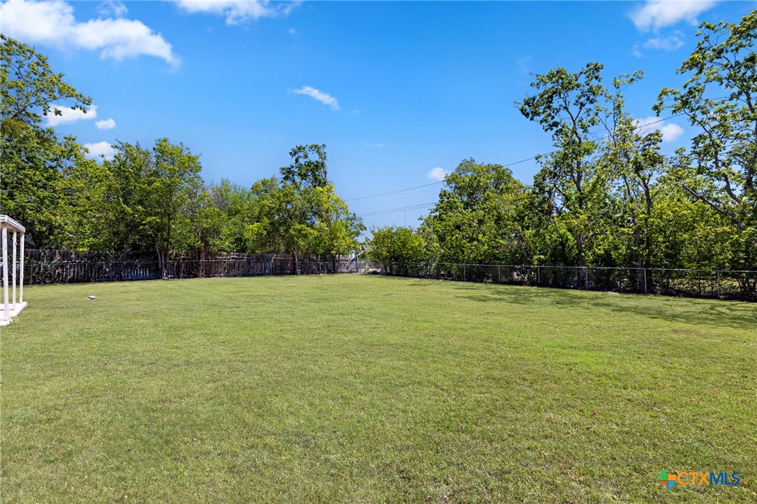 main property photo 26