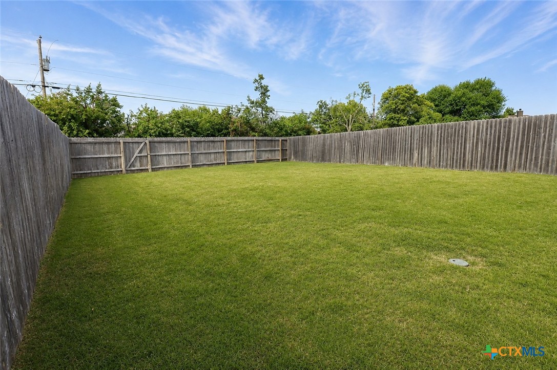 main property photo 37