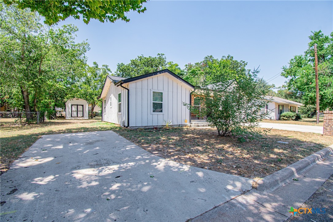 main property photo 23