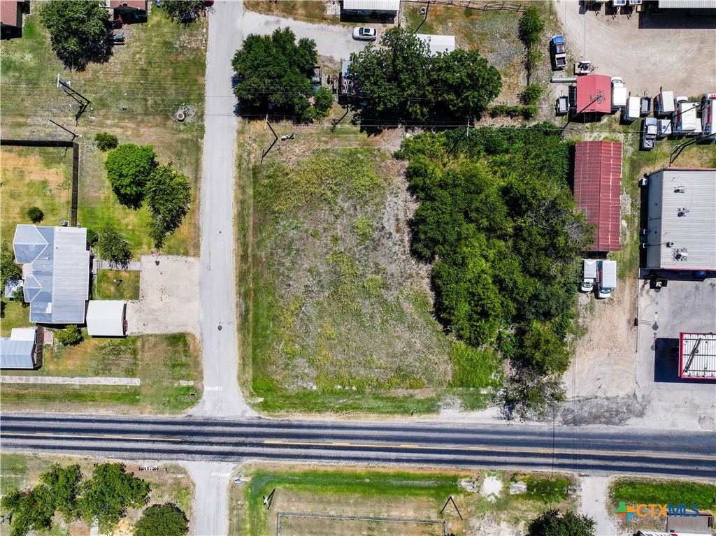 main property photo 9
