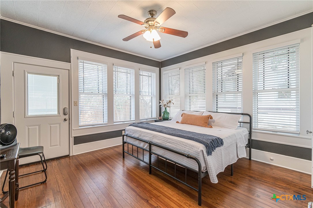 main property photo 16