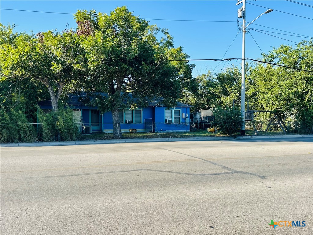 main property photo 6