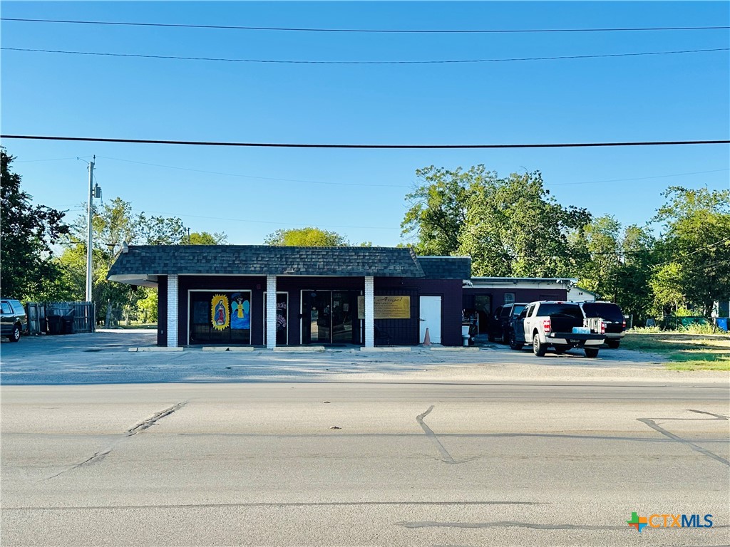 main property photo 7