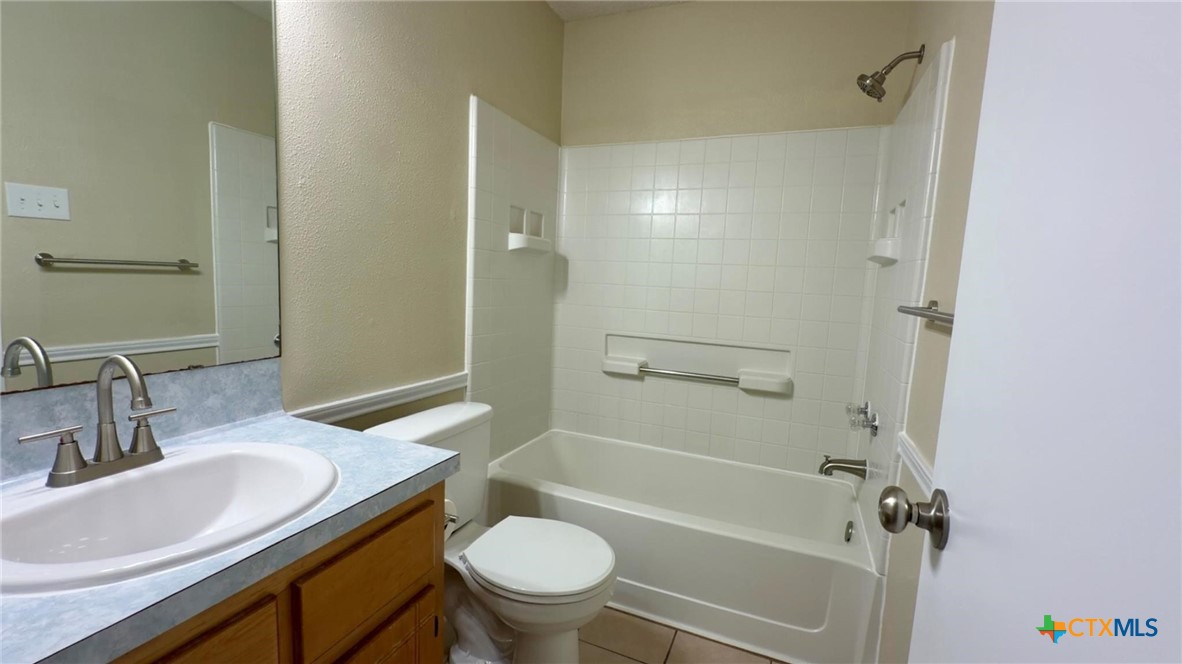 main property photo 15