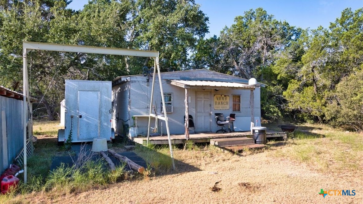 main property photo 10