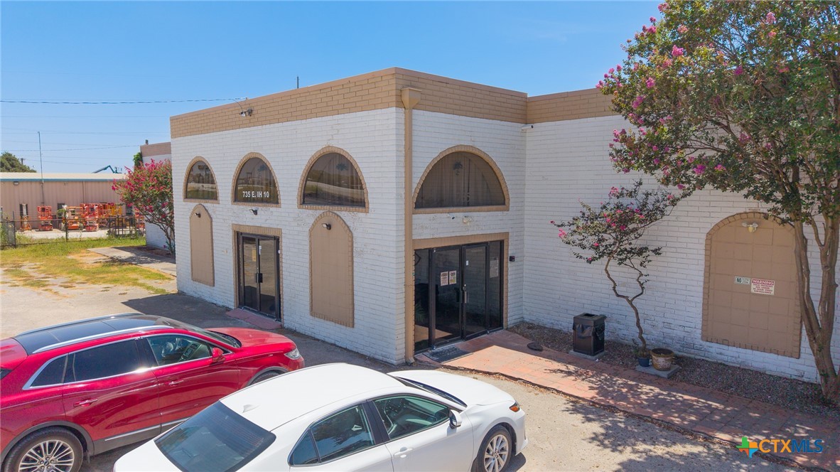 main property photo 3
