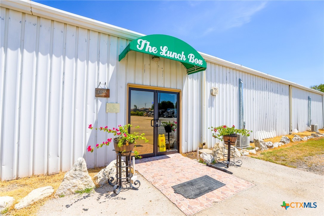 main property photo 7