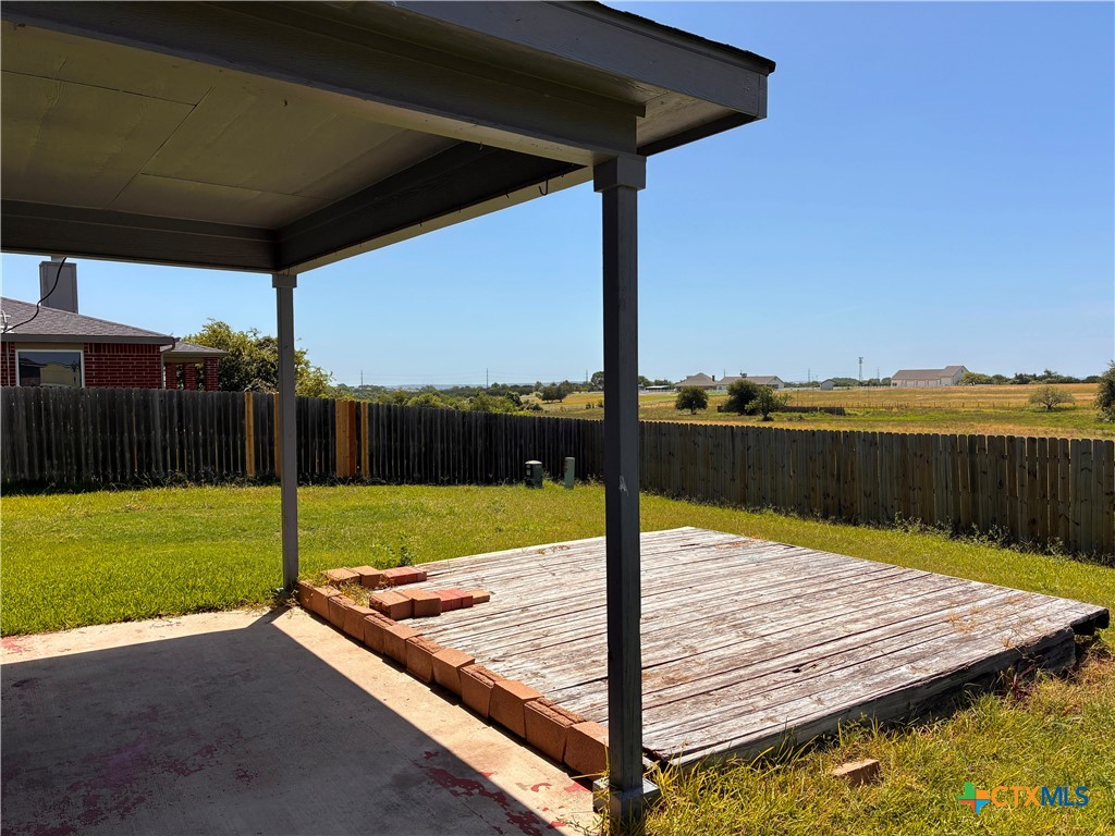 main property photo 11