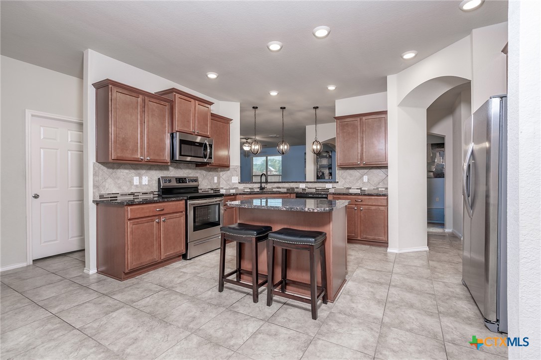 main property photo 13