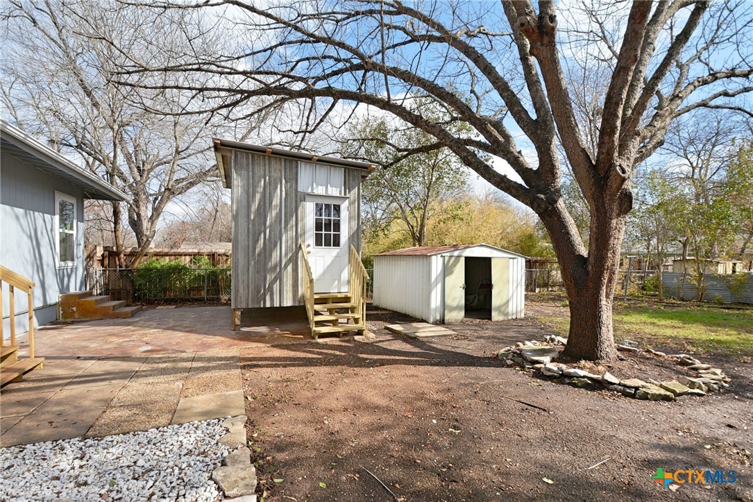 main property photo 38