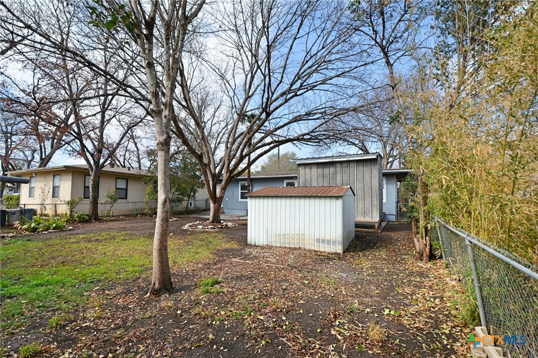 main property photo 40