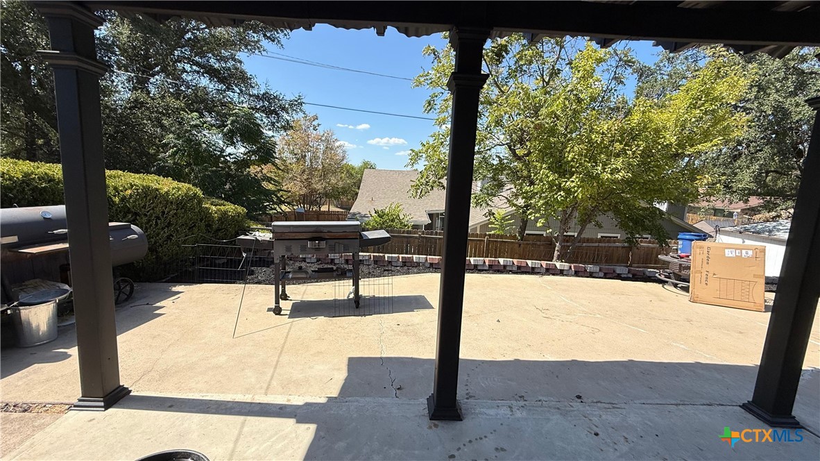 main property photo 22