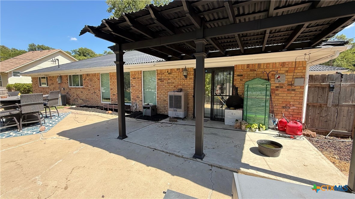 main property photo 24