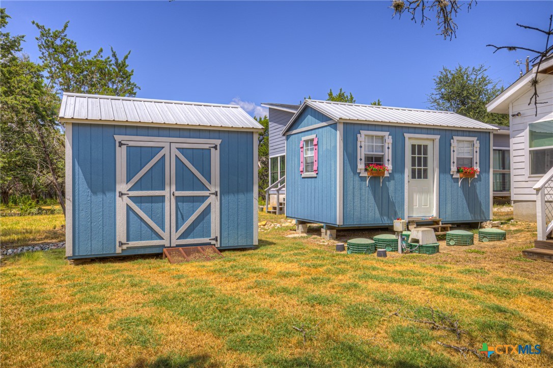 main property photo 33