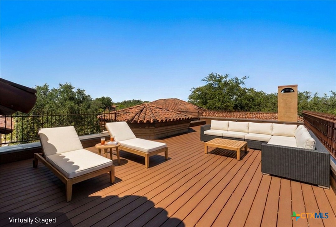 main property photo 17