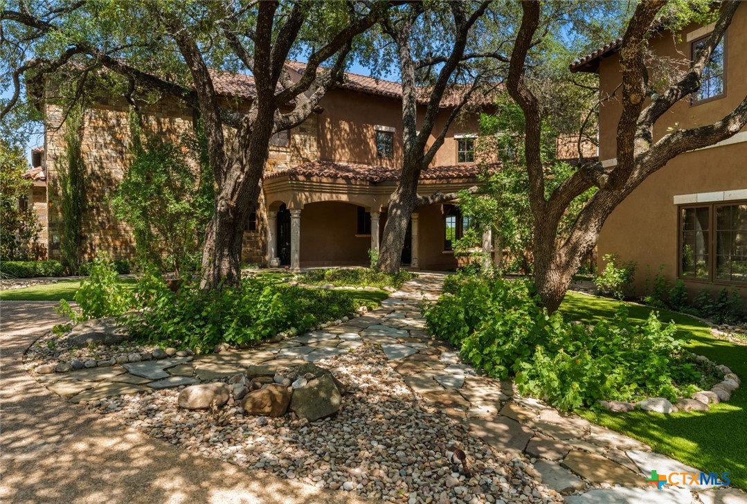 main property photo 18