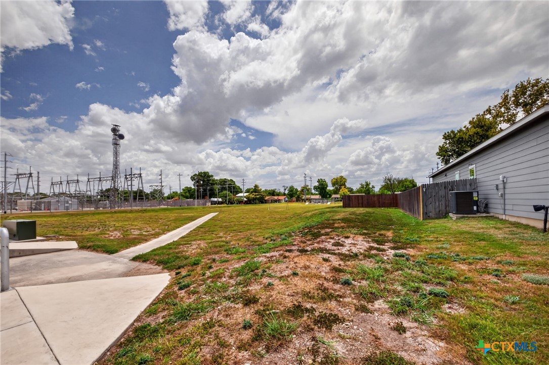 main property photo 33
